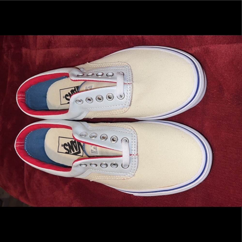 Vans “inside out”
